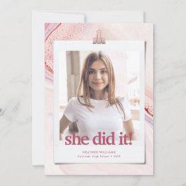 Chic Modern Typografy Abschluss Ankündigung