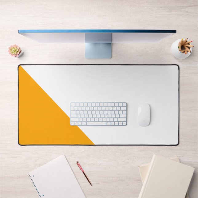 Chic Modern White Golden Yellow Slant Color Block Schreibtischunterlage (Büro 1)