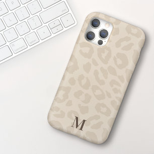 Chic moderne neutrale Farbe Leopardenprint Monogra iPhone 15 Hülle