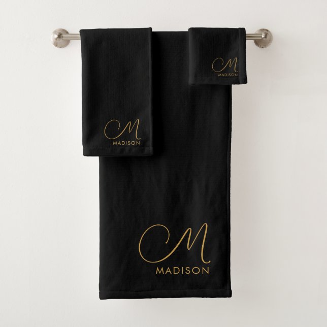 Chic Monogram Gold Script Name Black Badhandtuch Set (Insitu)