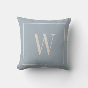 Chic Monogram Inital Soft Farmhouse Blue & Ivory Kissen