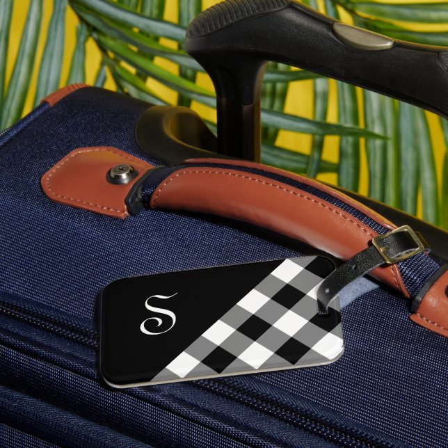 Chic Monogram Schwarz-weiß Buffalo Karo Geometric Gepäckanhänger (Vorderseite Insitu 3)