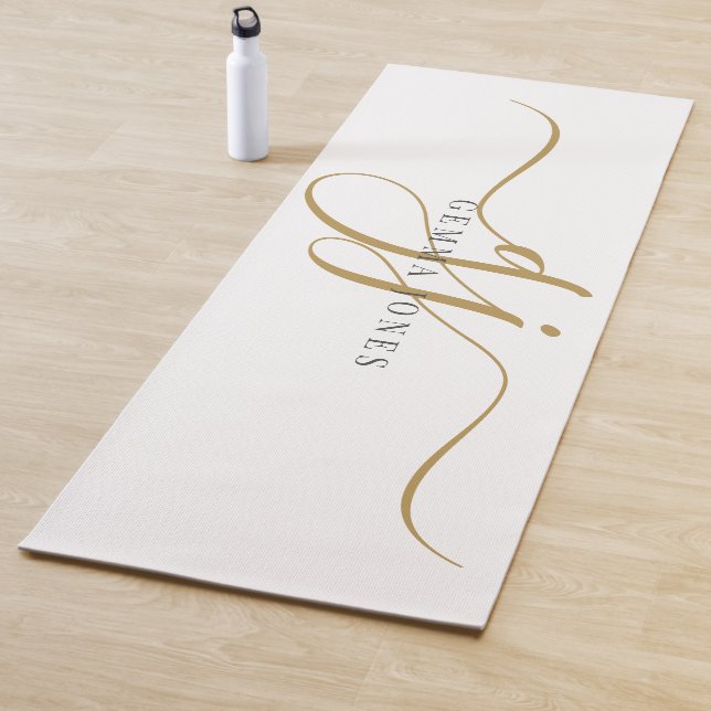 Chic Monogram Script Initials Gold Black On White Yogamatte (Beispiel)