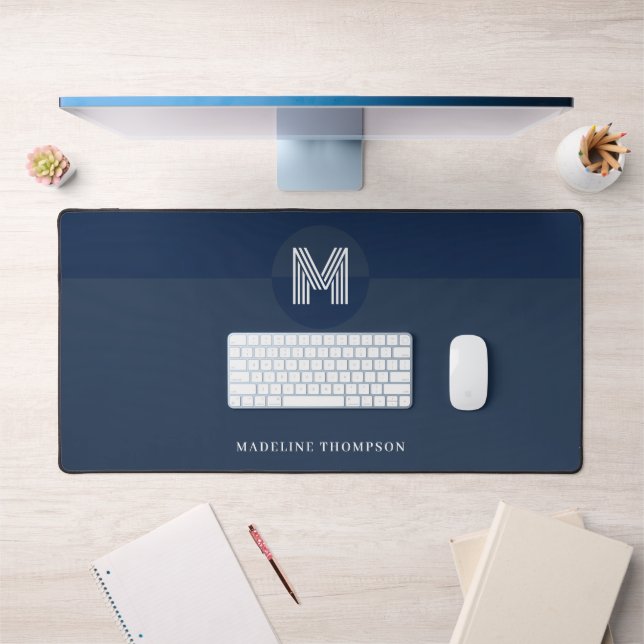 Chic Navy Blue Geometric Modern Monogram Schreibtischunterlage (Büro 1)