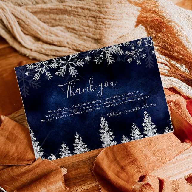 Chic Navy Winter Silber Pine Hochzeit Dankeskarte (Chic Navy Winter silver snow pine wedding Thank You Card)
