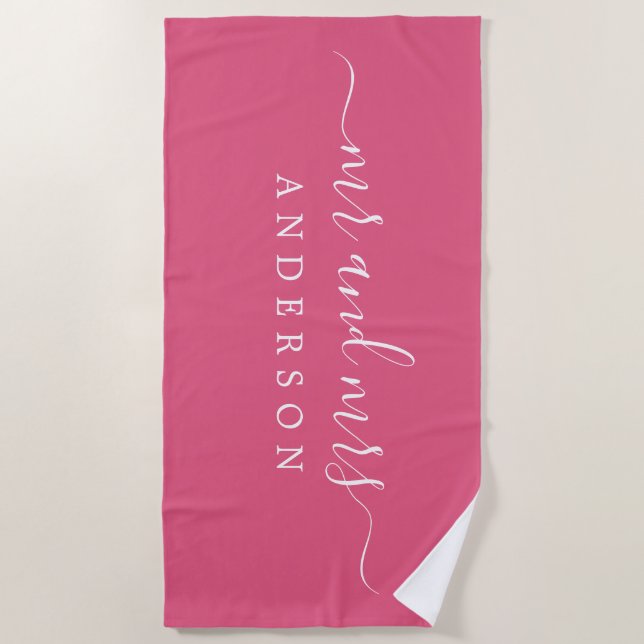 Chic Newlywed Mr. Hot Pink Mit Monogramm Strandtuch (Vorderseite)
