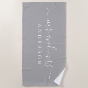 Chic Newlywed Mrs Gray Mit Monogramm Strandtuch