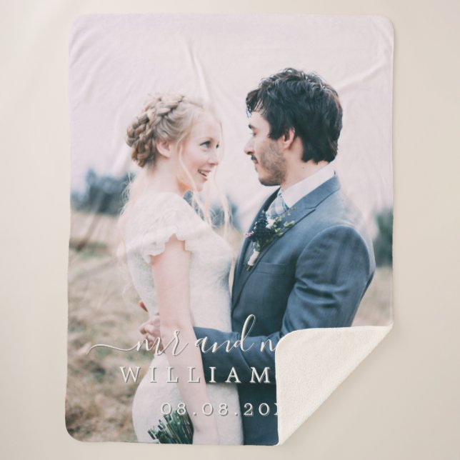 Chic Newlywed Mrs. Wedding Foto Sherpa Blanket Sherpadecke (Vorderseite)