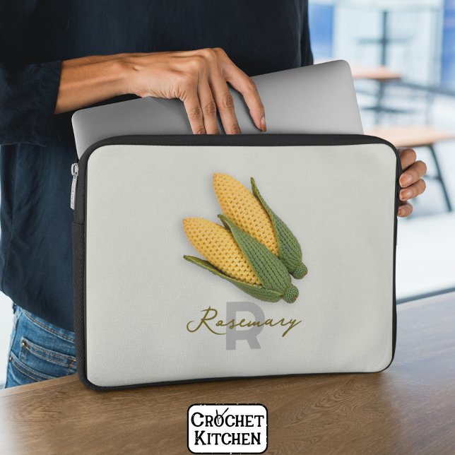 Chic Oma's Garden Modern Crochet Corn Name Laptopschutzhülle (Von Creator hochgeladen)