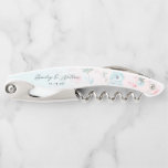 Chic Ombre French Garden Floral Peony Personalisie Kellnermesser<br><div class="desc">Chic Ombre French Garden Floral Peony Muster Design - mit handgemalten Aquarell-Blume und Blattwerk, und eleganten Drehkalligraphie-Schriftart. Ein charmantes Vintages Aussehen in einer pastellfarbenen Palette, die sich perfekt für eine Hochzeit im Frühjahr oder Sommer im Garten eignet. Mit Gefühlen der französischen Landschaft wird dieses romantische Blumendesign Ihr Land, Ihre Scheune...</div>
