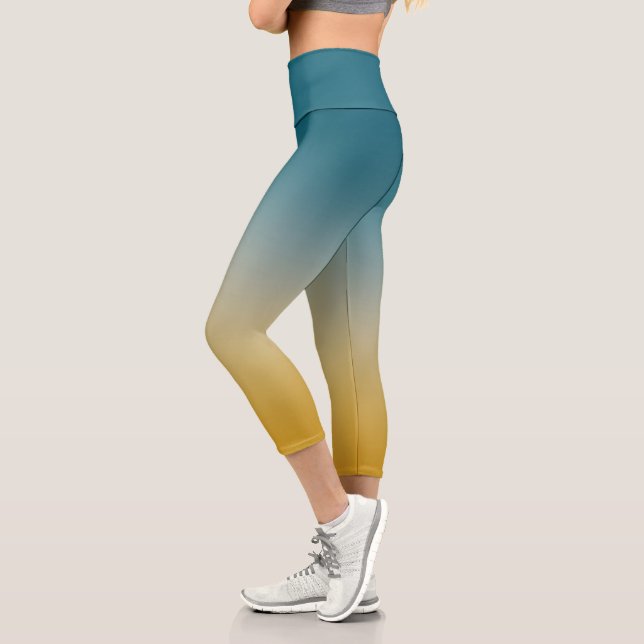 Chic Ombre in Aquamarin Grau und Senf Capri Leggings (Links)