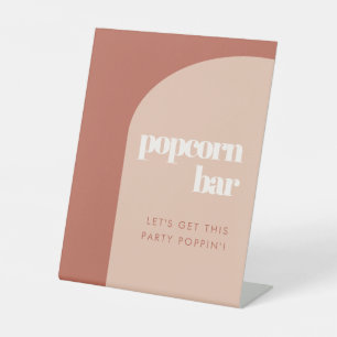 Chic peach terracotta arch wedding Popcorn Bar Sockelschild