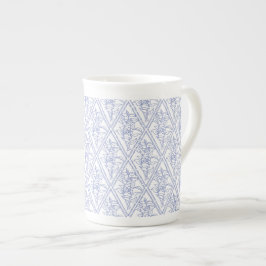 Chic Periwinkle Blue White Floral Diamond Muster Prozellantasse