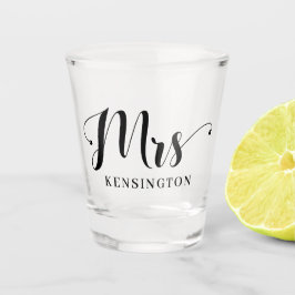 Chic Personalisiert Mrs. Newlywed Typografy Schnapsglas