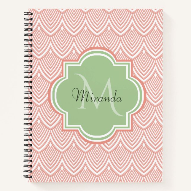 Chic Pink Arched Scallops Soft Green Monogram Name Notizbuch (Vorderseite)