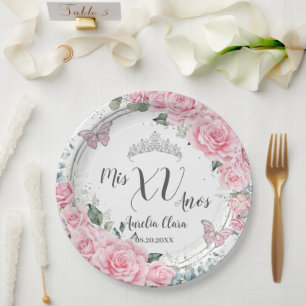 Chic Pink Floral Silver Butterfliegen Quinceañera Pappteller