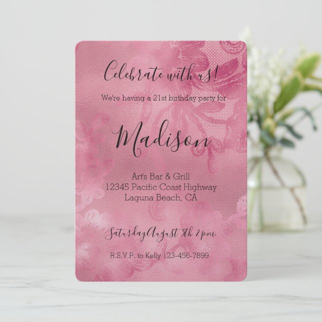 Chic Pink Lace Einladung (Stehend Vorderseite)