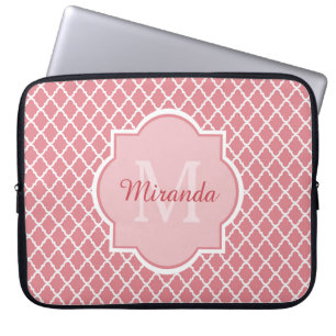 Chic Pink Quatrefolie Monogramm mit Name Laptopschutzhülle