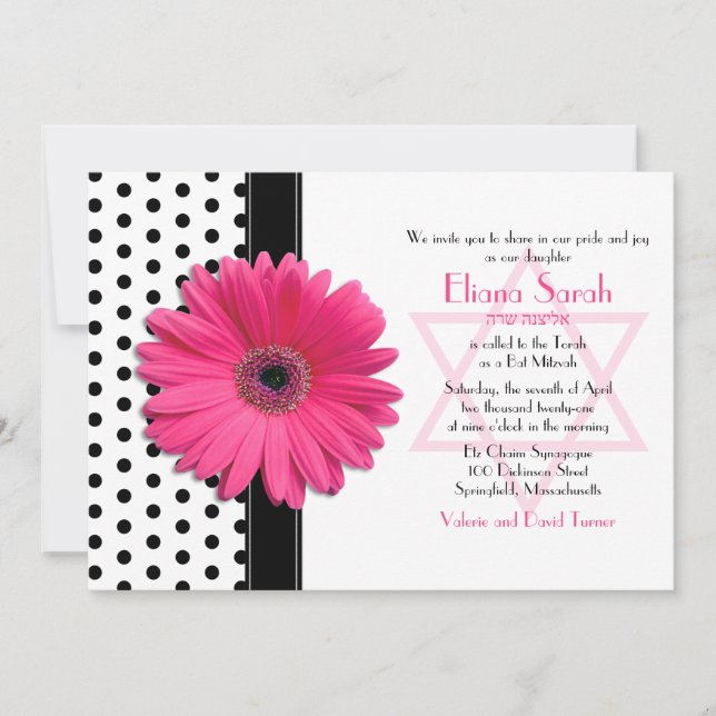 Chic Polka Dot Pink Daisy Bat Mitzvah Einladung (Vorderseite)