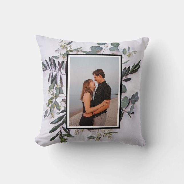 Chic Prints: Trending Throw Pillow Designs Kissen (Vorderseite)