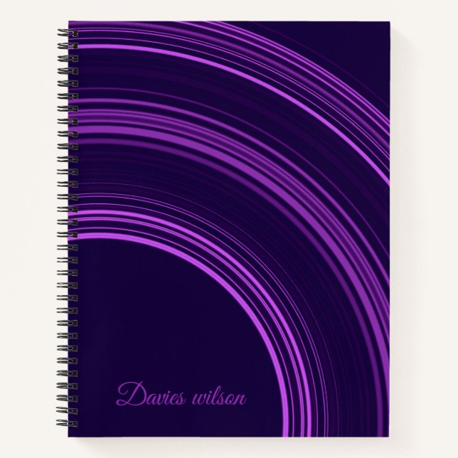 Chic purple geometric pattern monogram name notizbuch (Vorderseite)