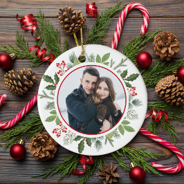 Chic Red Holly Berry Christmas Wreath Couple Foto Keramik Ornament