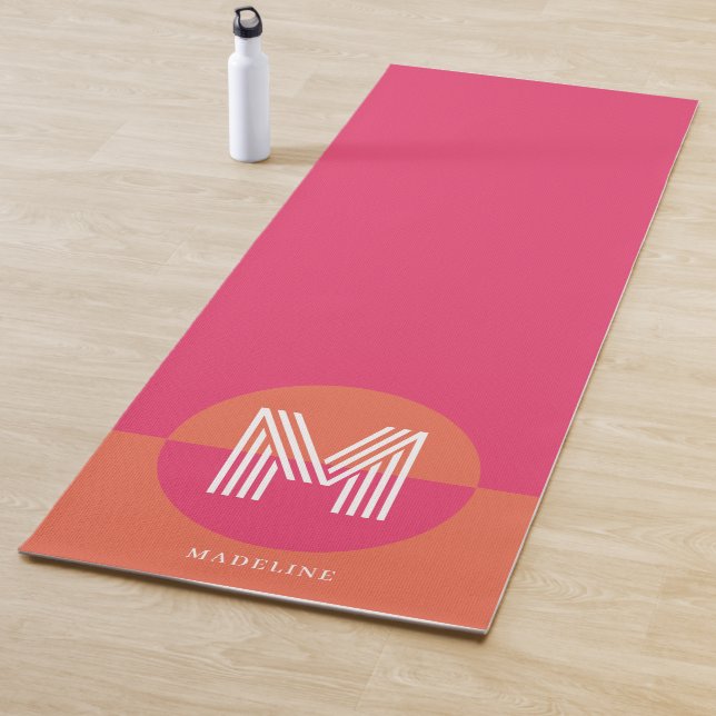 Chic Retro Pink Orange Geometric Modern Monogram Yogamatte (Beispiel)