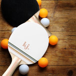 Chic Retro Stripes Monogramm<br><div class="desc">Unsere personalisierten Paddeln sind ideale Geschenke für jeden Anlass. Ein minimalistisches Monogramm-Design mit großen typografischen Initialen in einem klassischen Schriftart mit Ihrem Namen unten und schicken Retro-Regenbogenfarben Streifen. Fügen Sie diesem Design Ihre benutzerdefinierte Formulierung hinzu, indem Sie die Felder "Diese Designvorlage bearbeiten" auf der rechten Seite des Elements verwenden, oder...</div>