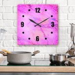 Chic rosa, einfache, moderne Marmor Konfetti Punkt Quadratische Wanduhr<br><div class="desc">Fett, schwarze, leicht zu lesende Ziffern und farbenfrohe orange, rosa und lila Konfetti-Punkte überlagern eine schicke, hellrosa Marmorfarbe aus Marmor, lila Glitzer mit eingelegtem Hintergrund. Genießen Sie Ihr Lieblingszimmer mit dieser stilvollen, modernen, einfachen und schicken Wanduhr. Wählen Sie eine runde oder quadratische Uhr Gesicht. Macht eine wunderbare Aussage in Ihrer...</div>