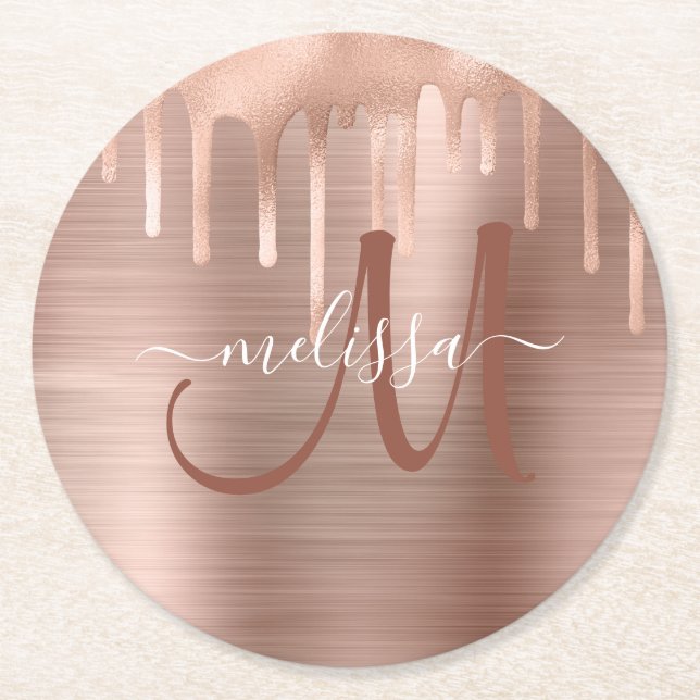 Chic Rose Gold Dripping Brushed Metal Monogram Runder Pappuntersetzer (Vorderseite)