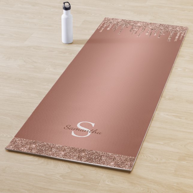 Chic Rose Gold Glitzer Sparkle Tropfen Monogram Na Yogamatte (Beispiel)
