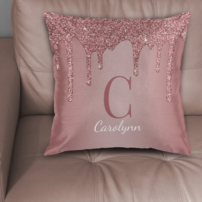 Chic Rose Gold Glitzer Tropfen Monogram Kissen (Chic Rose Gold Glitter Drips Monogram Throw Pillow)
