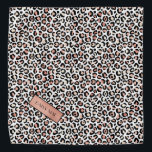 Chic Rose Gold Leopard Muster Personalisiert Halstuch<br><div class="desc">Zeigen Sie,  wie viel Sie Tiere mit dieser niedlichen Rose Gold Leopard Druck gemustert bandana. Personalisieren Sie es mit dem Namen Ihres Haustieres im goldenen Namensschild der Rose. Wetten Sie,  dass Ihr Haustier es anziehen wird!</div>