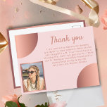 Chic Rose Gold Metallic Foto Geburtstag Vielen Dan Postkarte<br><div class="desc">Chic Rose Gold Pink Metallic Foto Geburtstag Danke Postcard. Chic modern bedanken wir uns bei Postcard mit metallischen Details in Rose Gold. Fügen Sie Ihr Foto,  anpassen Sie den Dankeschön Notiz und Name.</div>