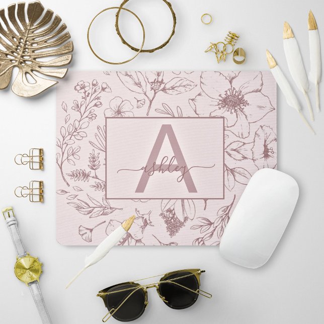 Chic Rose Pink Floral Script Name Monogram Mousepad (Von Creator hochgeladen)