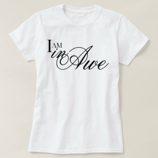Chic Schriftzug ICH BIN in Ehrfurcht ästhetische B T-Shirt