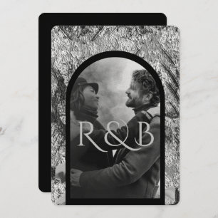 Chic Schwarz-weiß Mountains Arched Foto Hochzeit Einladung