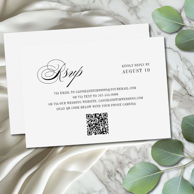 Chic Schwarz-weiß Romantic Script QR Code Hochzeit RSVP Karte (Von Creator hochgeladen)
