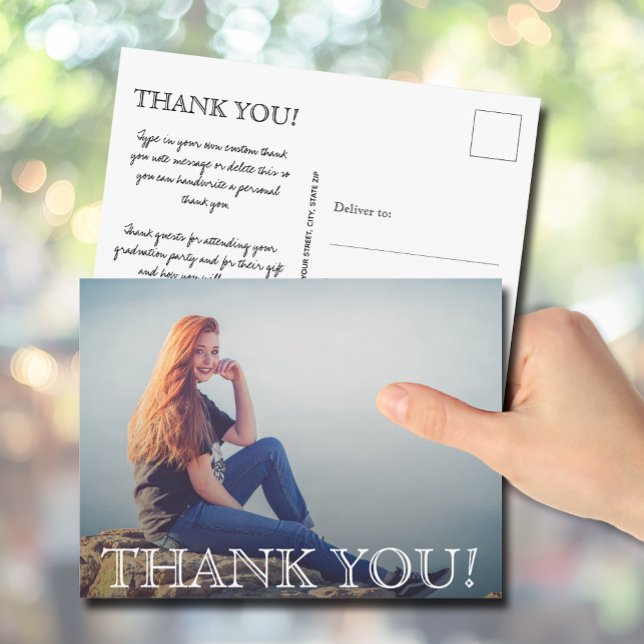 Chic Script Abschlussfoto Danke Postkarte (Graduation photo thank you postcards)