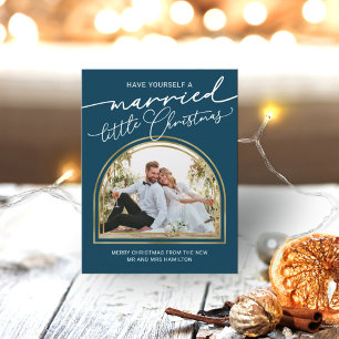 Chic Script Arch Holiday Wedding Ankündigung
