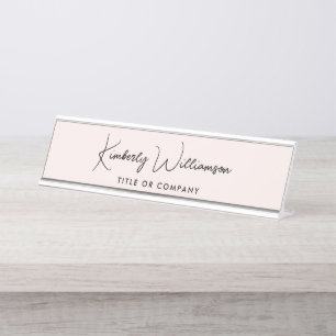 Chic Script Beruflich Pink Schreibtischnamensplakette