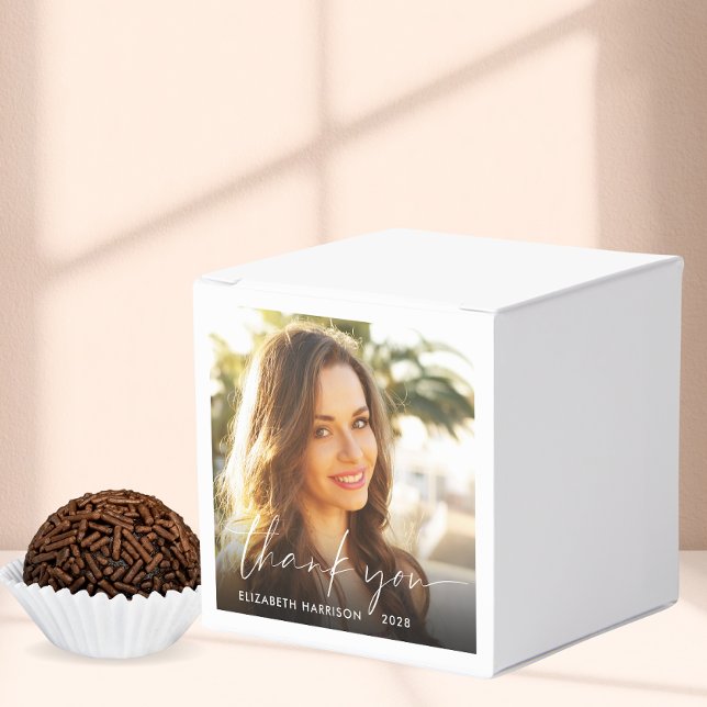 Chic Script Foto Overlay Abschluss Vielen Dank Geschenkschachtel (Von Creator hochgeladen)