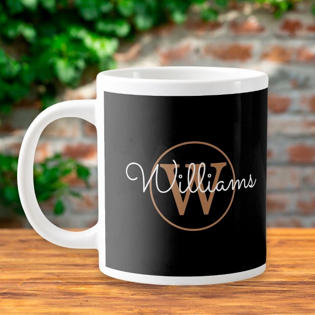 Chic Script Gold Monogram Black Personalisiert Jumbo-Tasse (Von Creator hochgeladen)