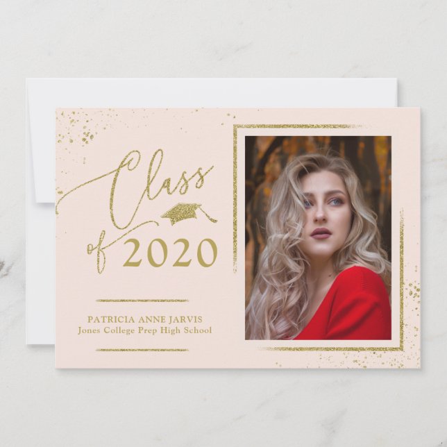 Chic Script Grad Ankündigung Gold Glitzer Foto (Vorderseite)