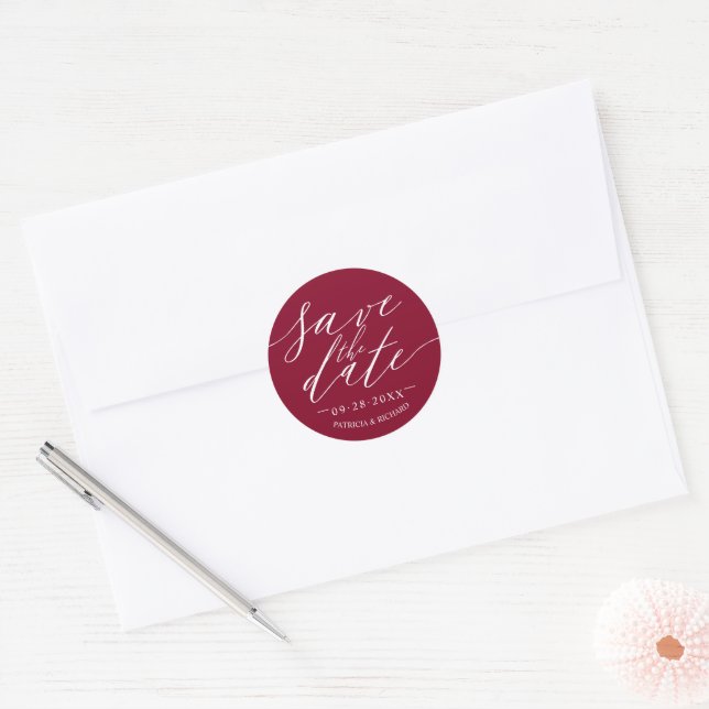 Chic Script Hochzeit Termin Karte Runder Aufkleber (Umschlag)