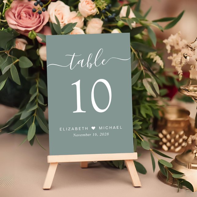 Chic Script Sage Green Wedding Reception Tischnummer (Von Creator hochgeladen)