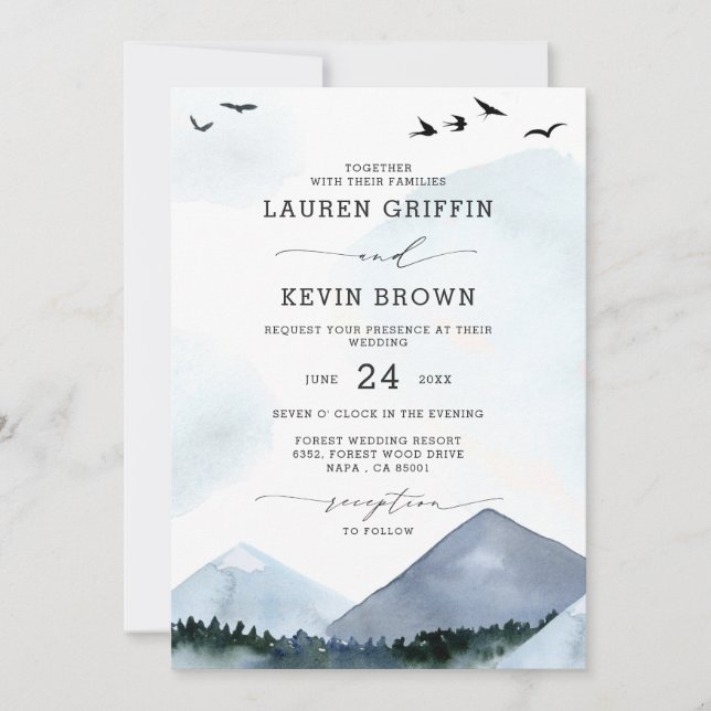 Chic Script Slate Blue Mountains Forest Wedding Einladung (Vorderseite)