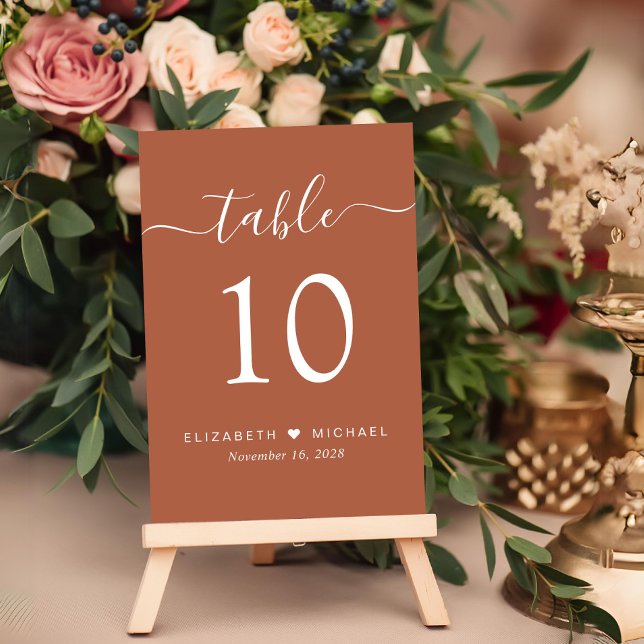Chic Script Terracotta Wedding Reception Tischnummer (Von Creator hochgeladen)