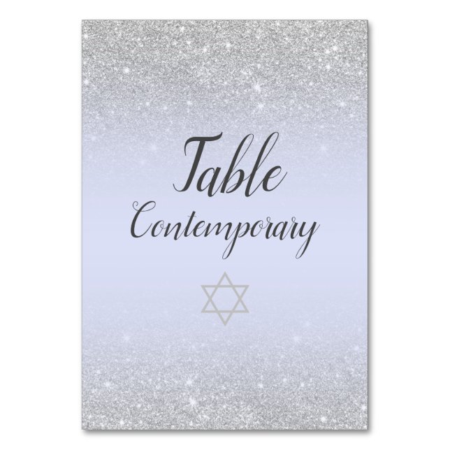 Chic silber Glitzer Drehbuch Lavender Bat Mitzvah Tischnummer (Vorderseite)
