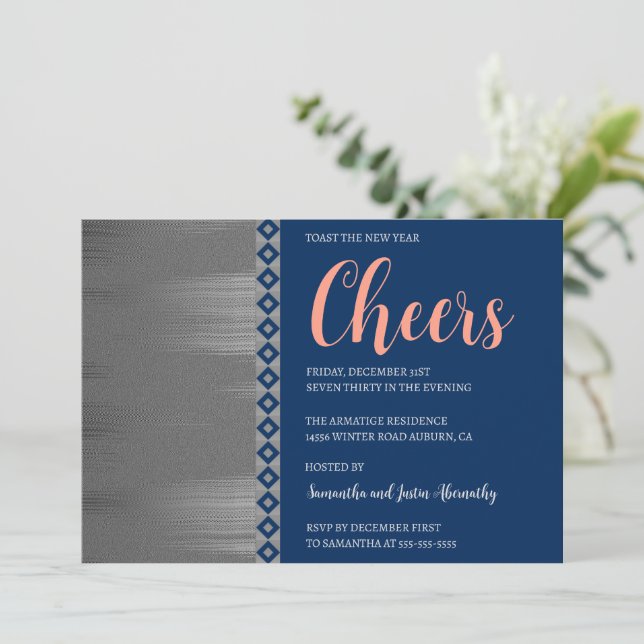 Chic Silver Art Deco Neue Jahre Einladung (Stehend Vorderseite)